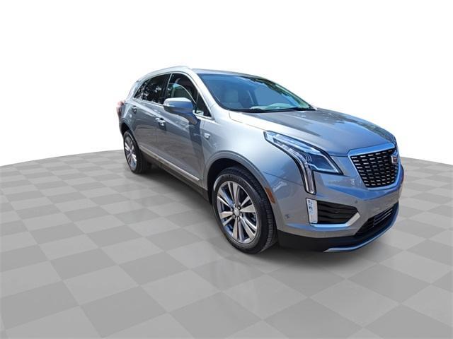 new 2025 Cadillac XT5 car, priced at $55,465