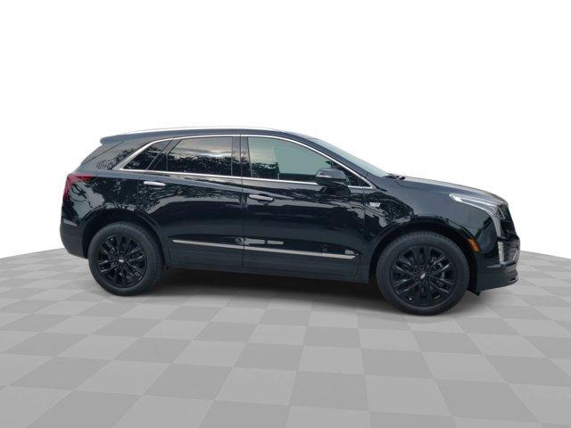 new 2024 Cadillac XT5 car, priced at $43,537