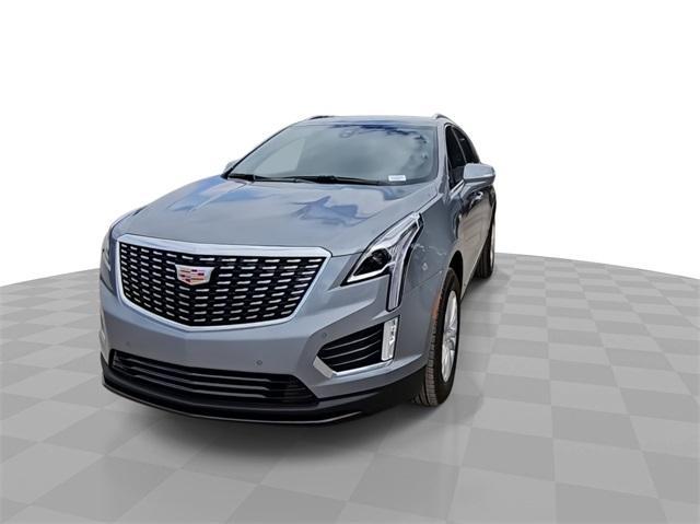 new 2025 Cadillac XT5 car, priced at $45,904