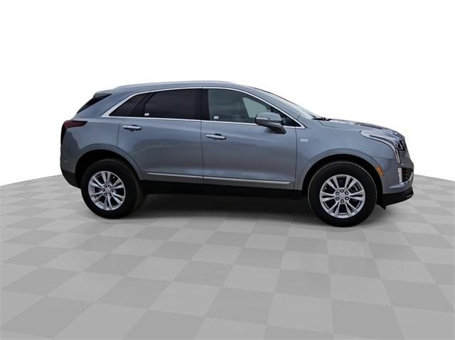 new 2025 Cadillac XT5 car, priced at $45,904