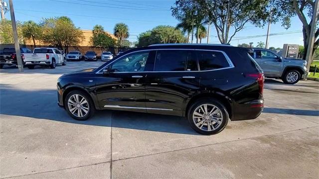 used 2023 Cadillac XT6 car, priced at $39,000