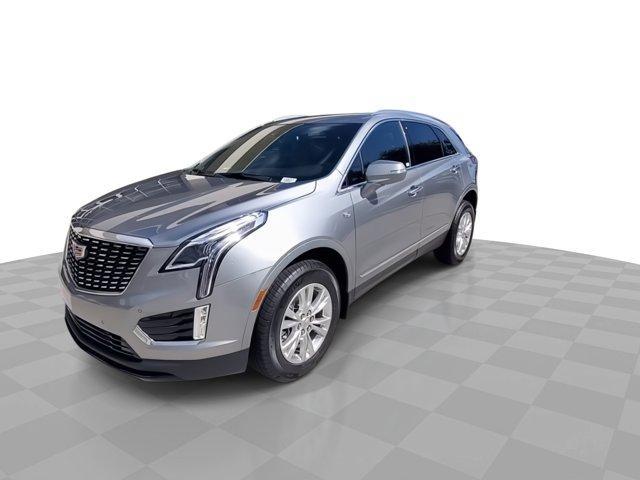 new 2025 Cadillac XT5 car, priced at $45,210