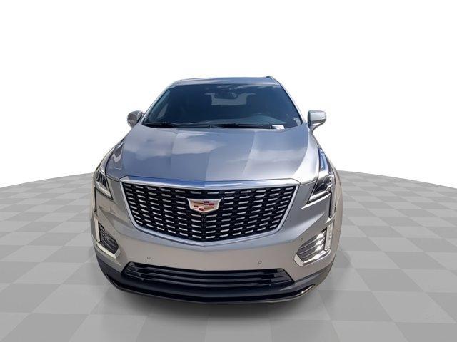 new 2025 Cadillac XT5 car, priced at $45,210