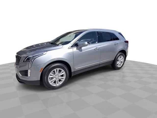 new 2025 Cadillac XT5 car, priced at $45,210