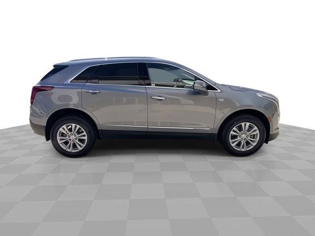 new 2025 Cadillac XT5 car, priced at $45,210