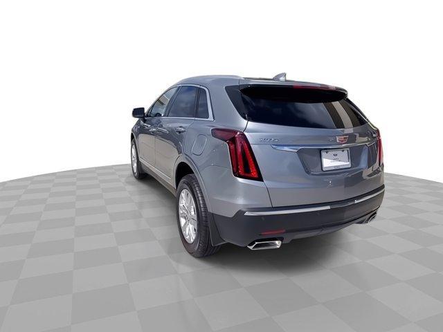 new 2025 Cadillac XT5 car, priced at $45,210