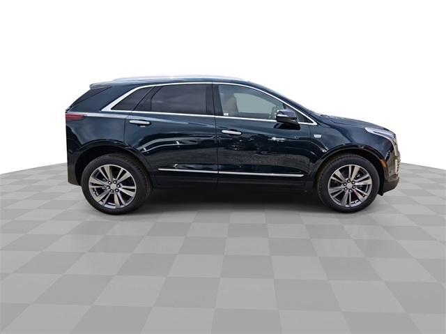 new 2025 Cadillac XT5 car, priced at $55,635