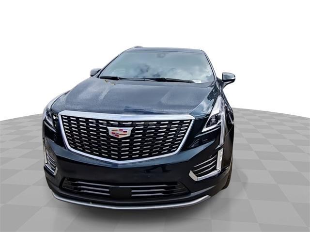 new 2025 Cadillac XT5 car, priced at $55,635