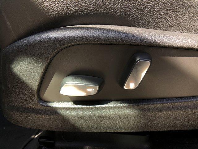 used 2023 Cadillac XT6 car, priced at $31,500