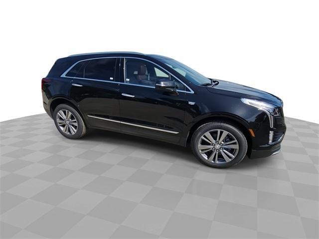 new 2025 Cadillac XT5 car, priced at $54,060