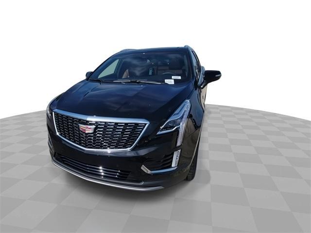 new 2025 Cadillac XT5 car, priced at $54,060