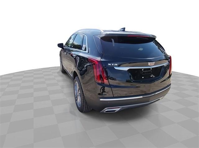 new 2025 Cadillac XT5 car, priced at $54,060