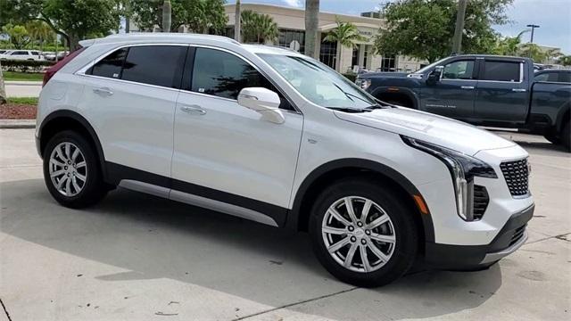 used 2022 Cadillac XT4 car, priced at $28,000