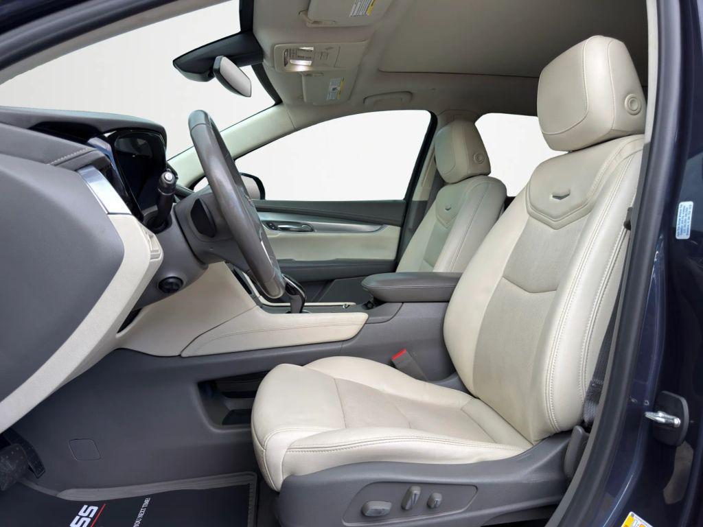 used 2019 Cadillac XT5 car, priced at $17,700