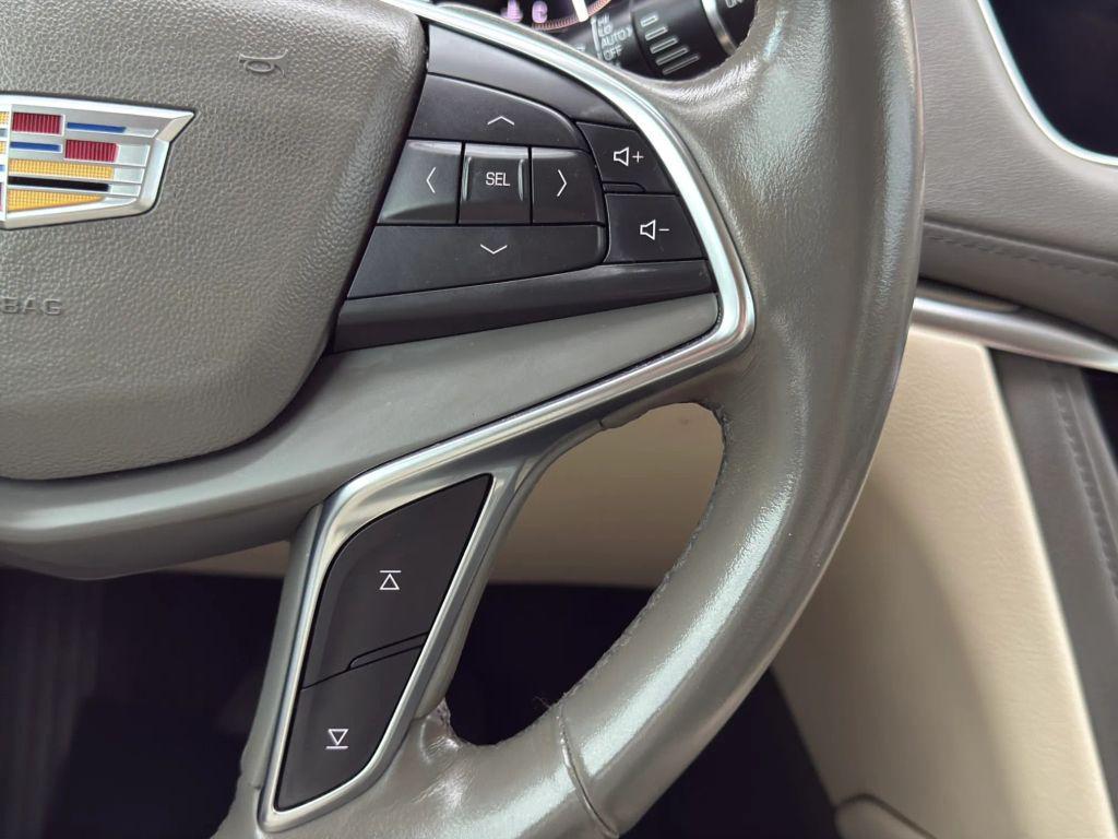 used 2019 Cadillac XT5 car, priced at $17,700