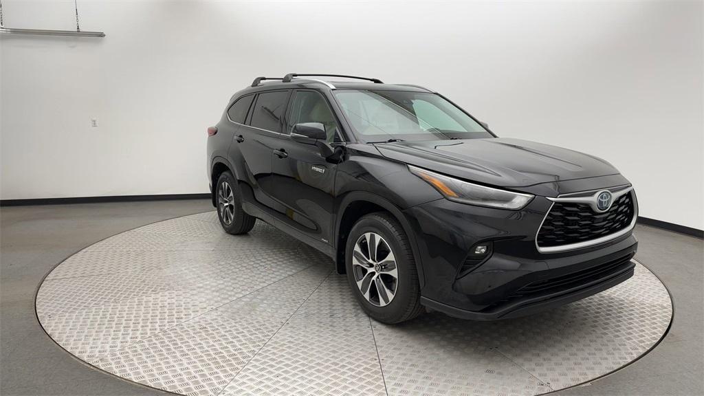 used 2021 Toyota Highlander Hybrid car, priced at $35,128