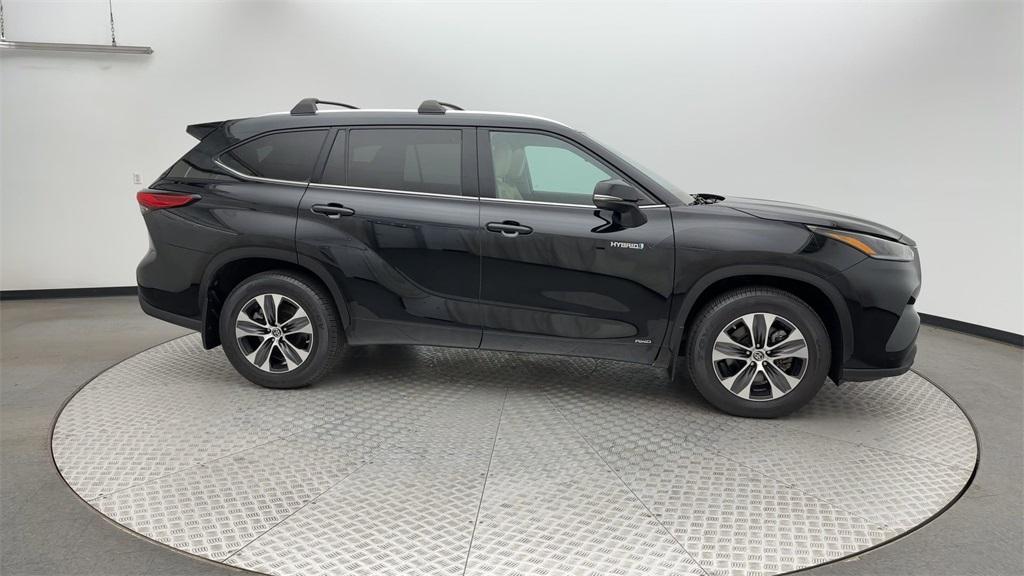 used 2021 Toyota Highlander Hybrid car, priced at $35,128