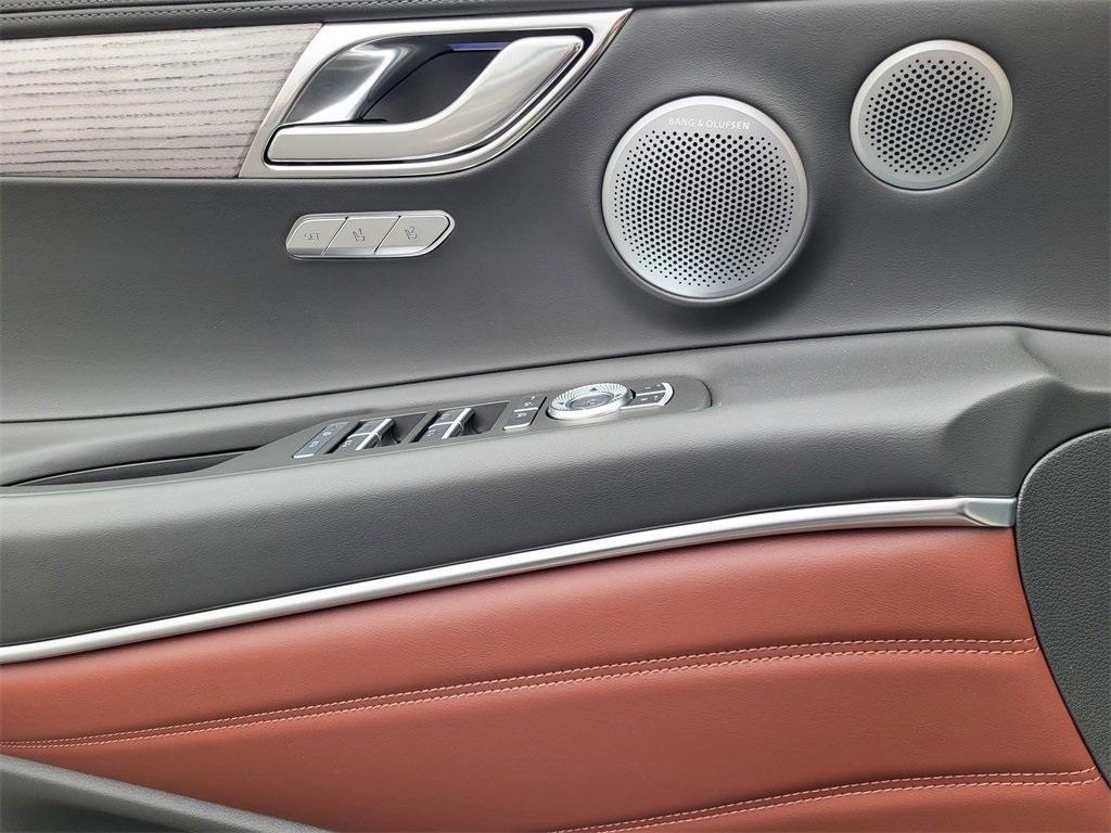 new 2025 Genesis GV80 car, priced at $82,815