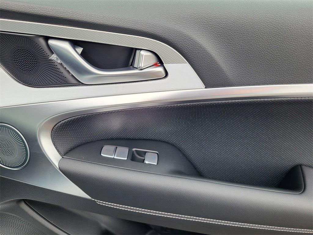 new 2026 Genesis G70 car, priced at $52,030