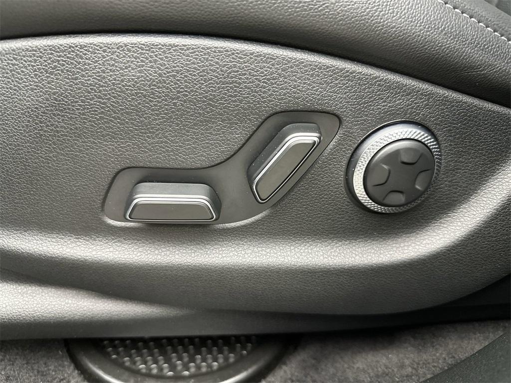 used 2025 Genesis GV80 car, priced at $50,000