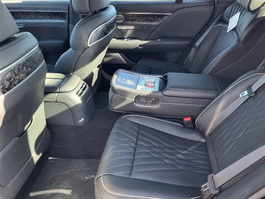 new 2025 Genesis G90 car, priced at $96,233