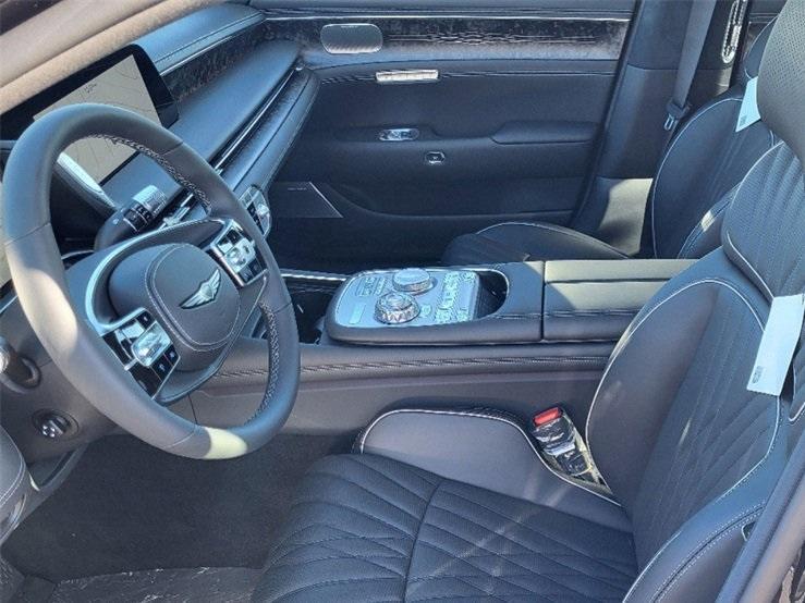 new 2025 Genesis G90 car, priced at $96,233