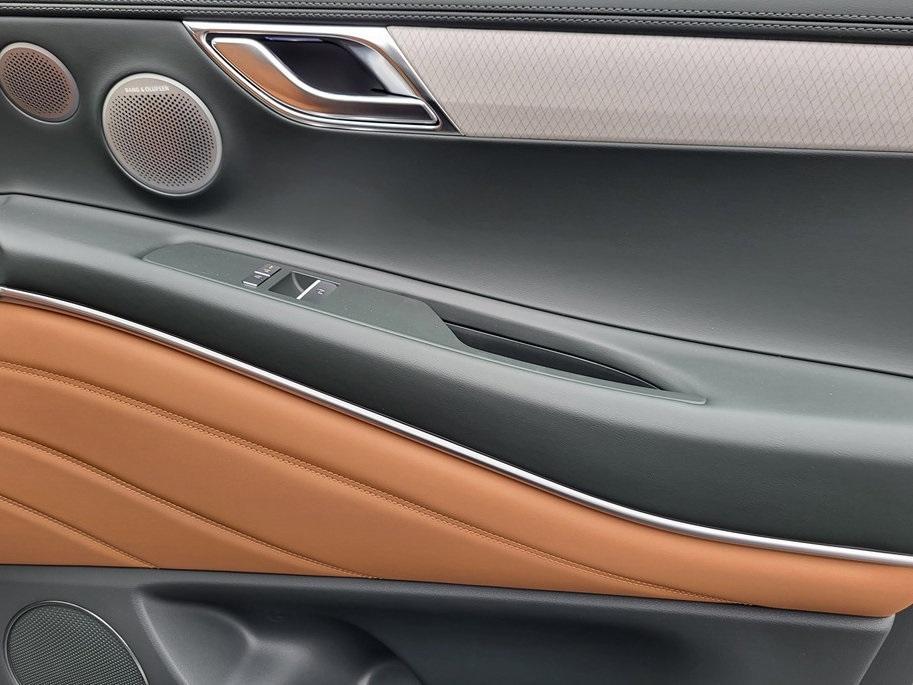 new 2025 Genesis GV80 car, priced at $75,615