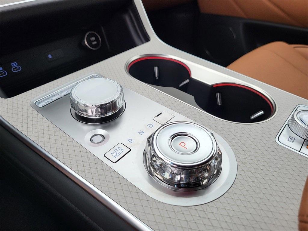 new 2025 Genesis GV80 car, priced at $75,615