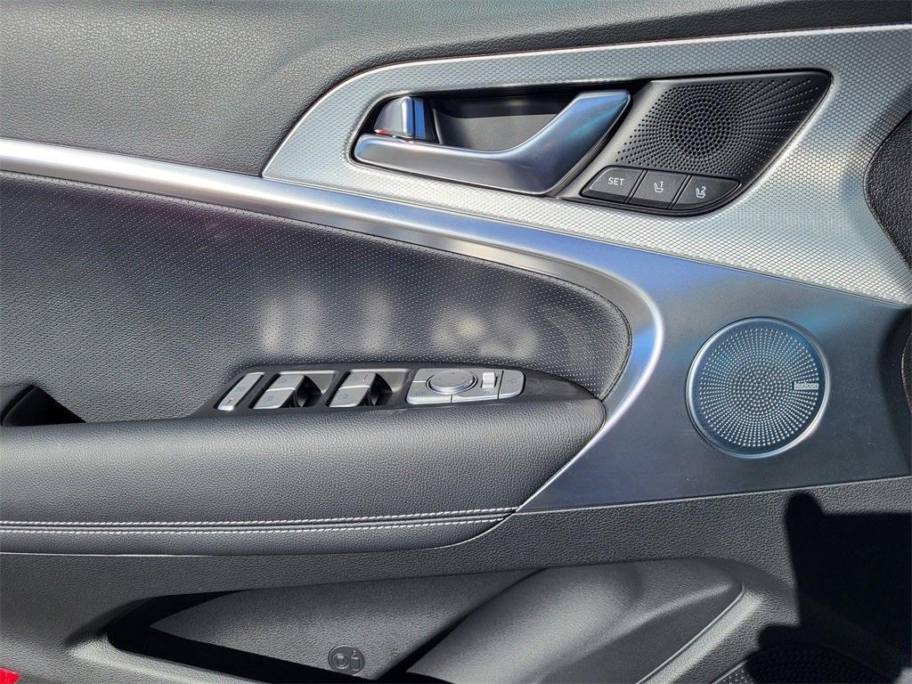 new 2026 Genesis G70 car, priced at $52,784