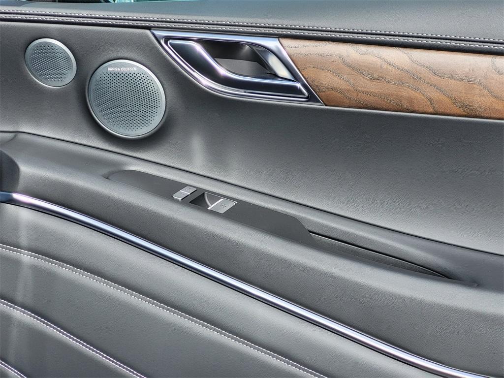 new 2026 Genesis GV80 car, priced at $79,509