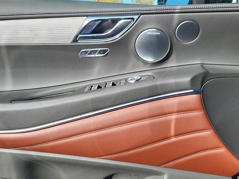 new 2025 Genesis GV80 car, priced at $81,324