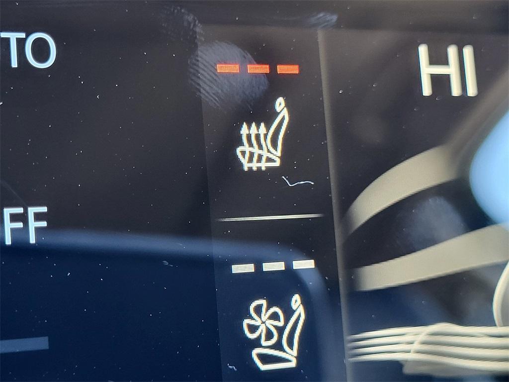 new 2026 Genesis GV80 car, priced at $76,684