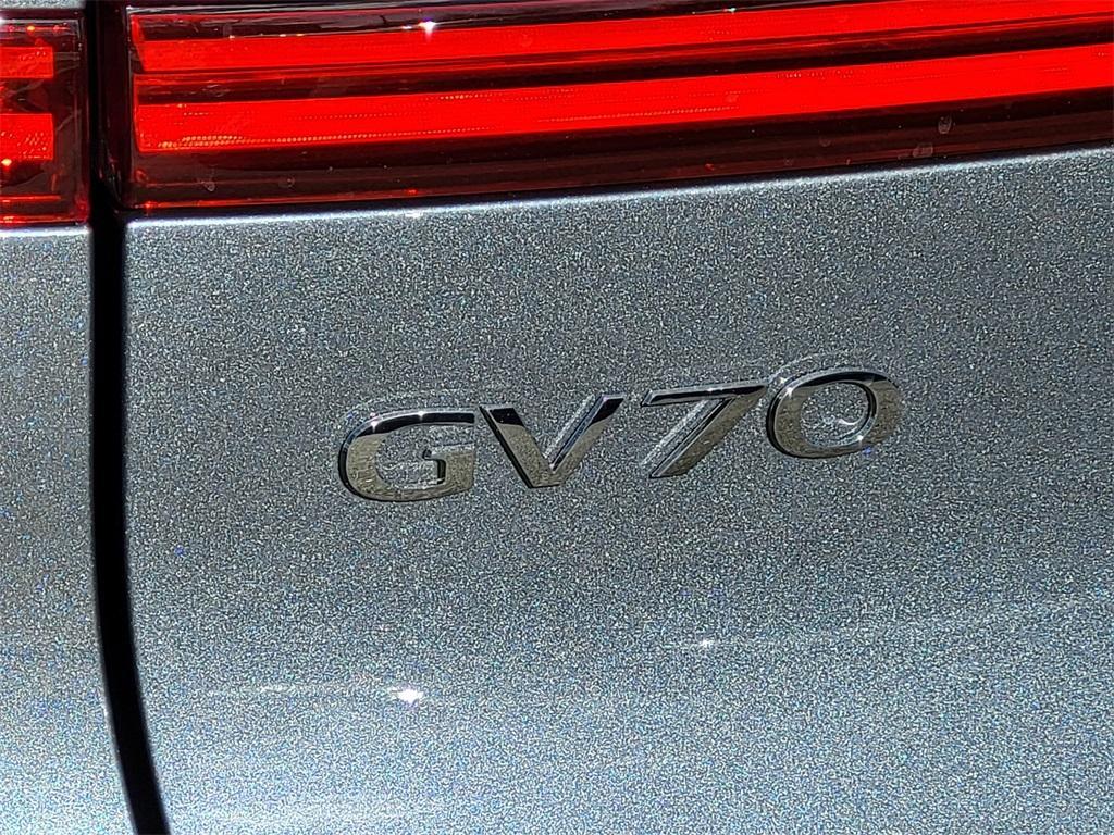 new 2026 Genesis GV70 car