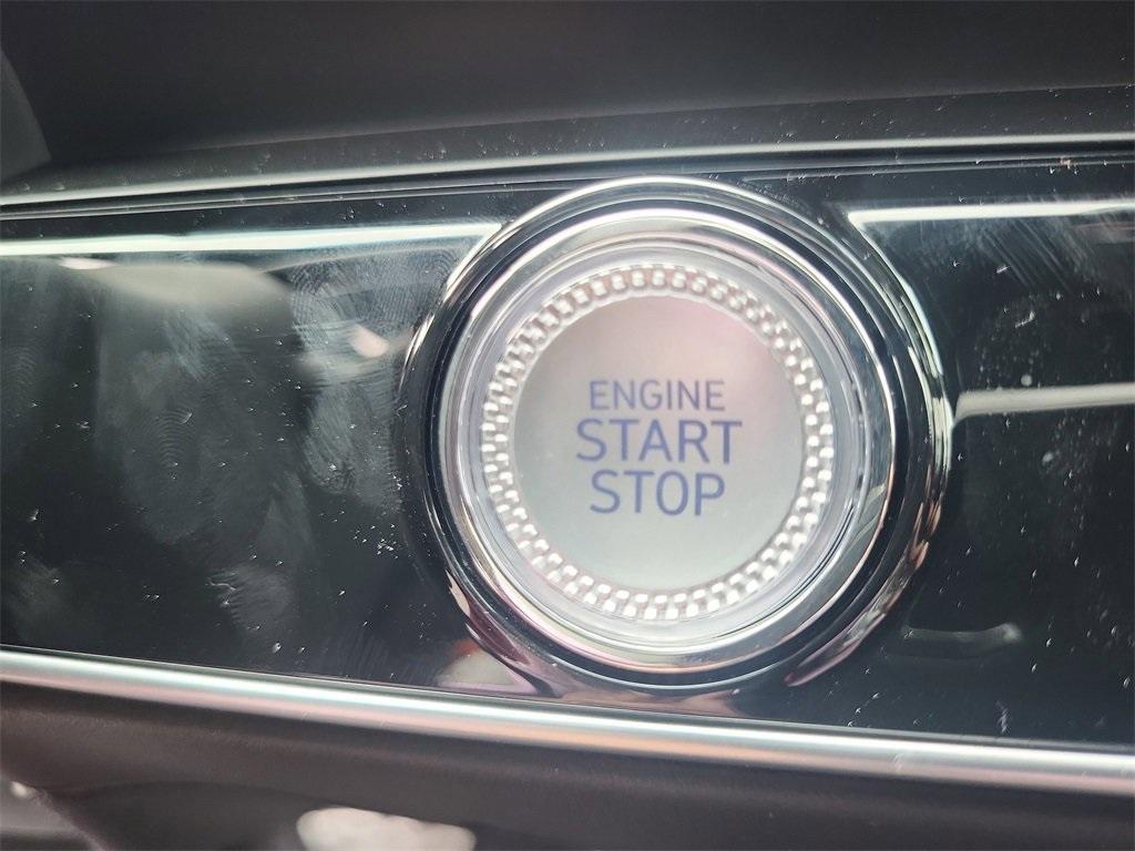new 2026 Genesis GV70 car