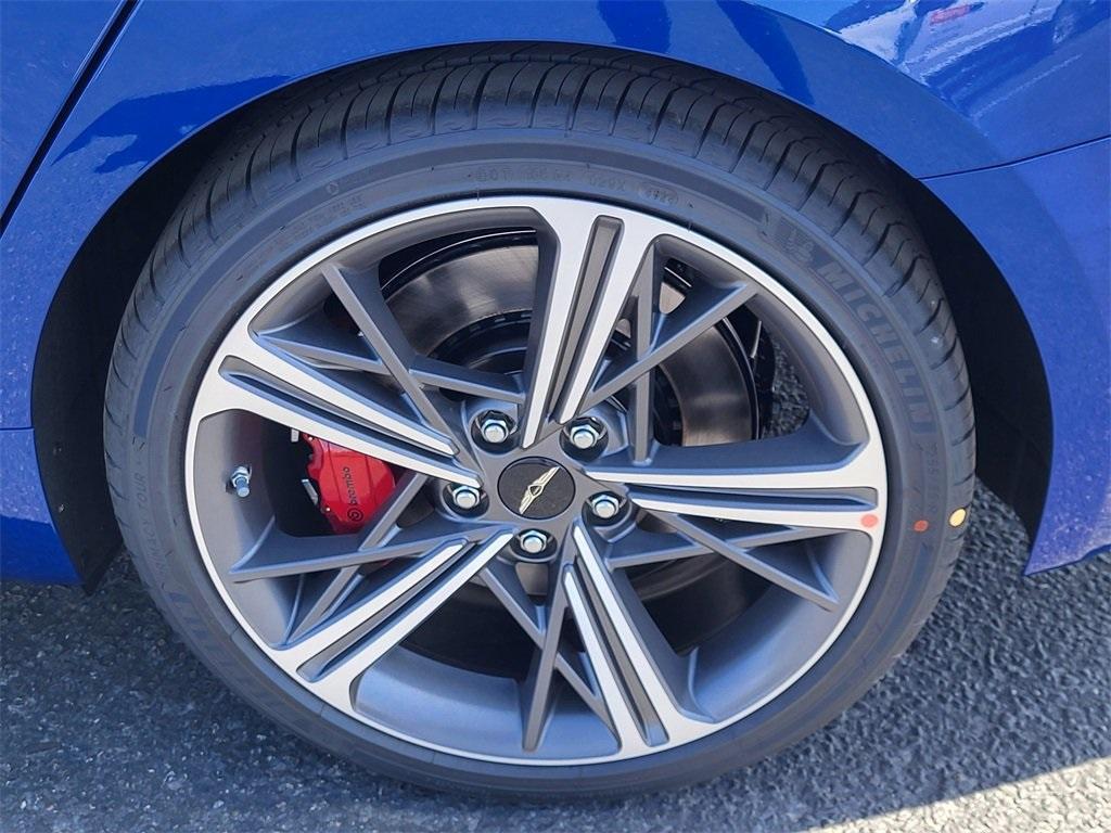 new 2025 Genesis G70 car, priced at $46,170