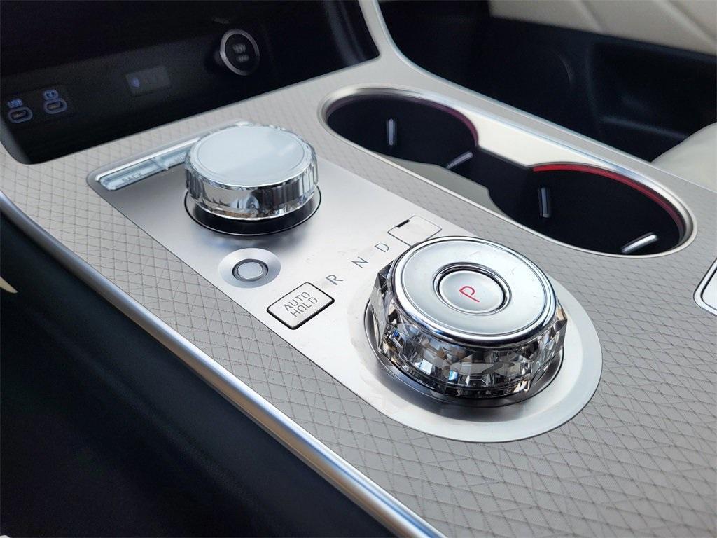 new 2025 Genesis GV80 car, priced at $81,220