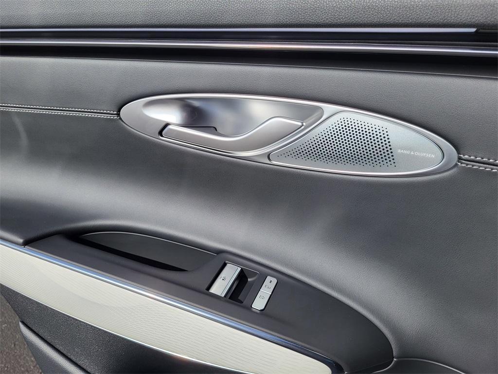 new 2026 Genesis GV70 car