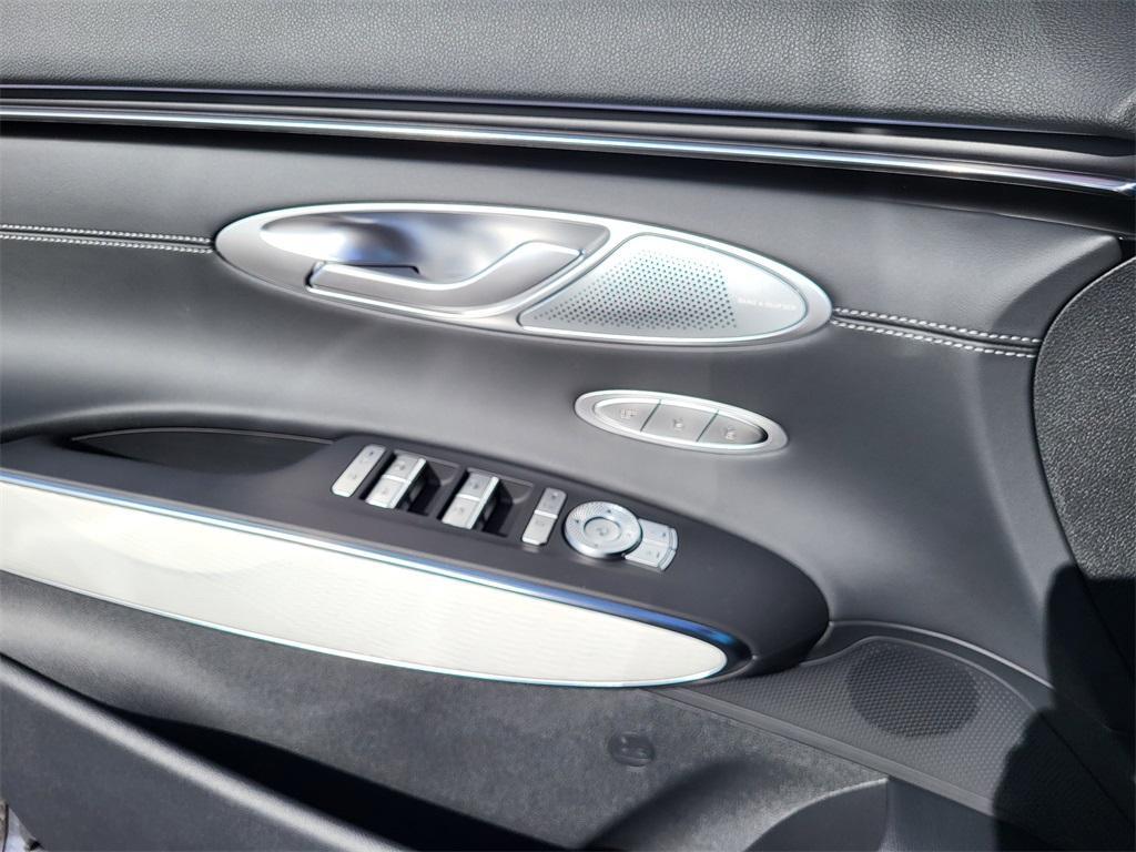 new 2026 Genesis GV70 car