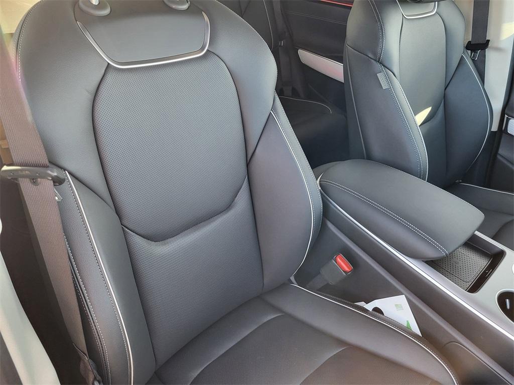 new 2026 Genesis GV70 car