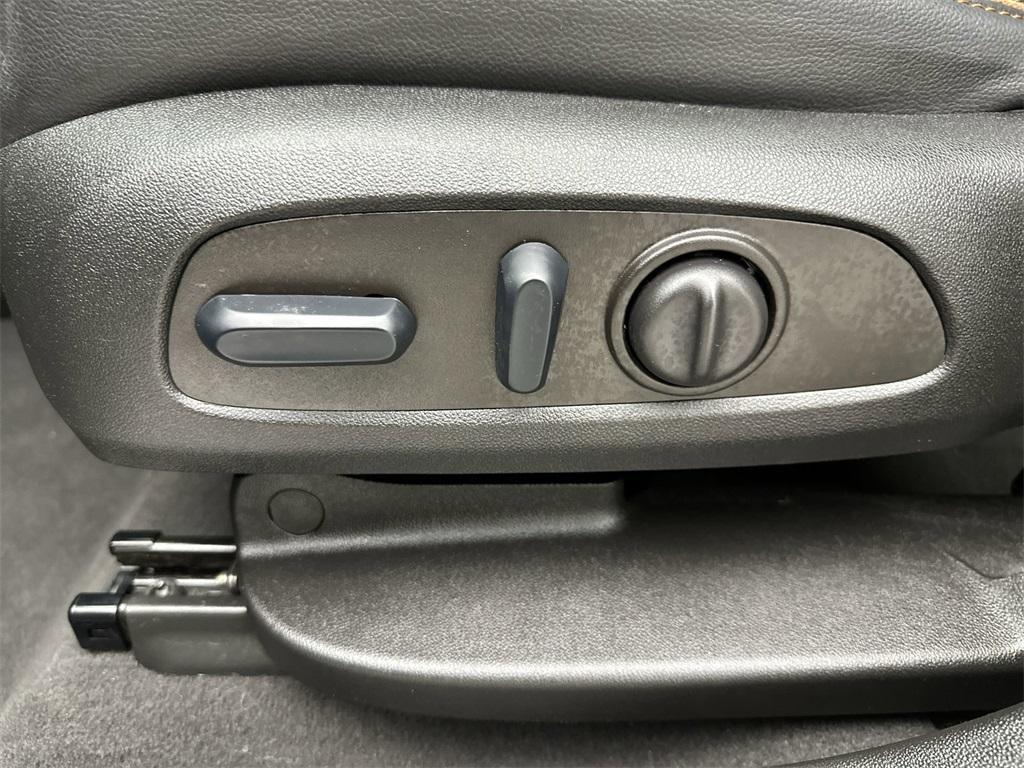 used 2023 GMC Acadia car, priced at $38,500