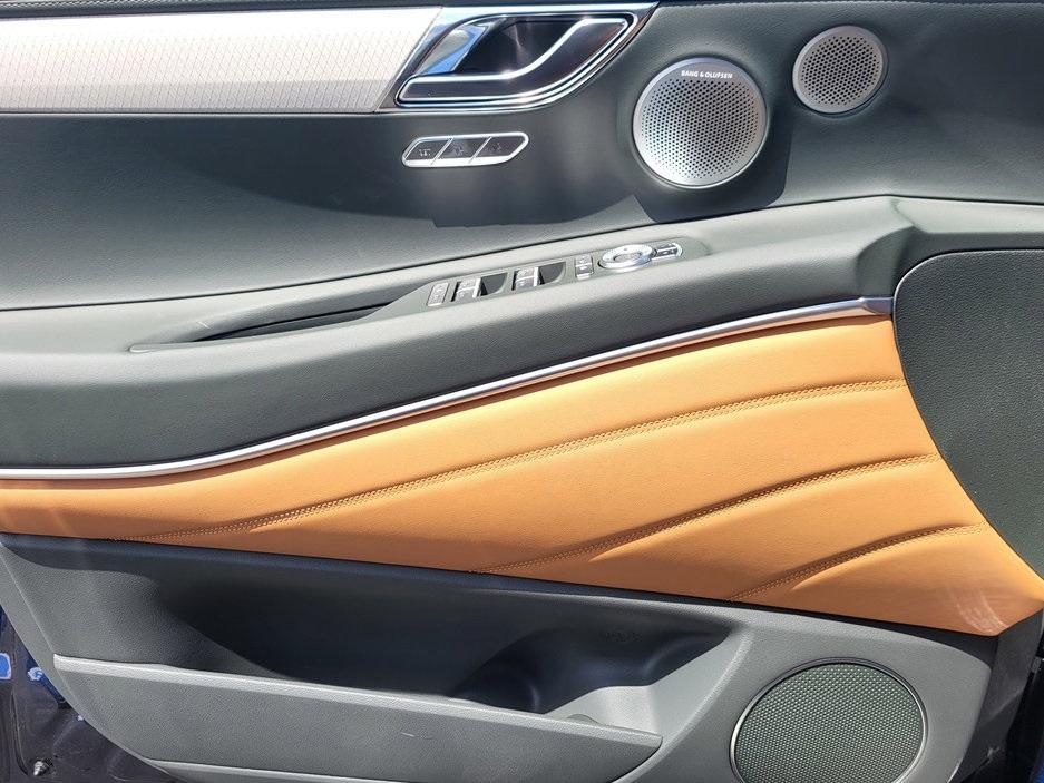 new 2025 Genesis GV80 car, priced at $82,685