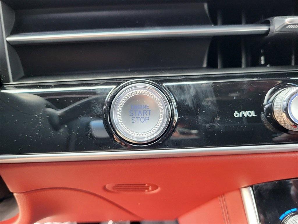 new 2026 Genesis GV70 car