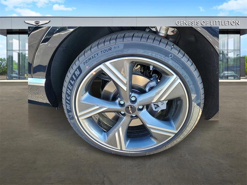 new 2025 Genesis GV80 car, priced at $82,935