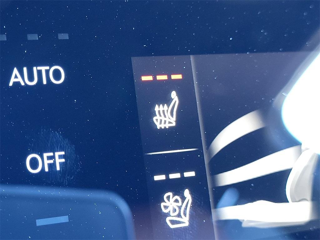 new 2026 Genesis GV80 car, priced at $85,889