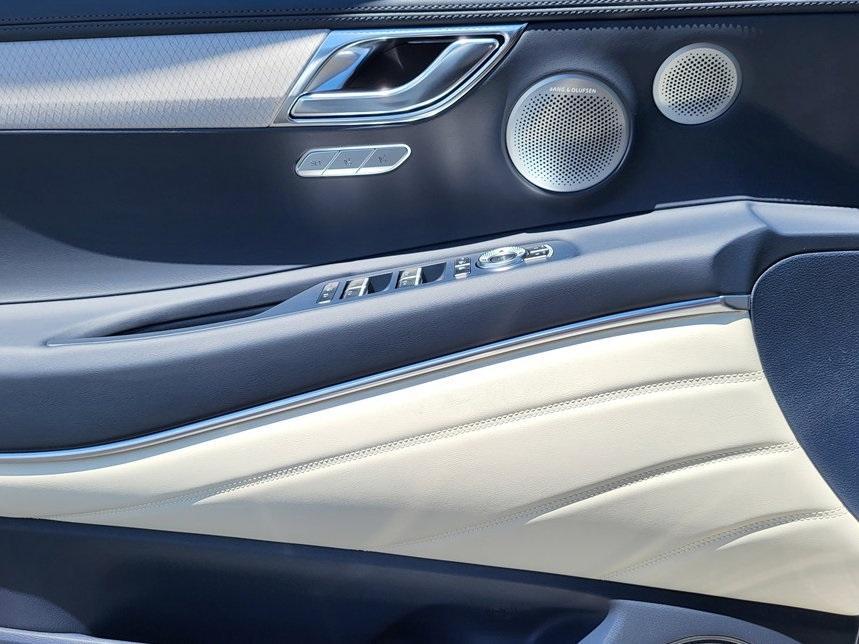 new 2025 Genesis GV80 car, priced at $82,815