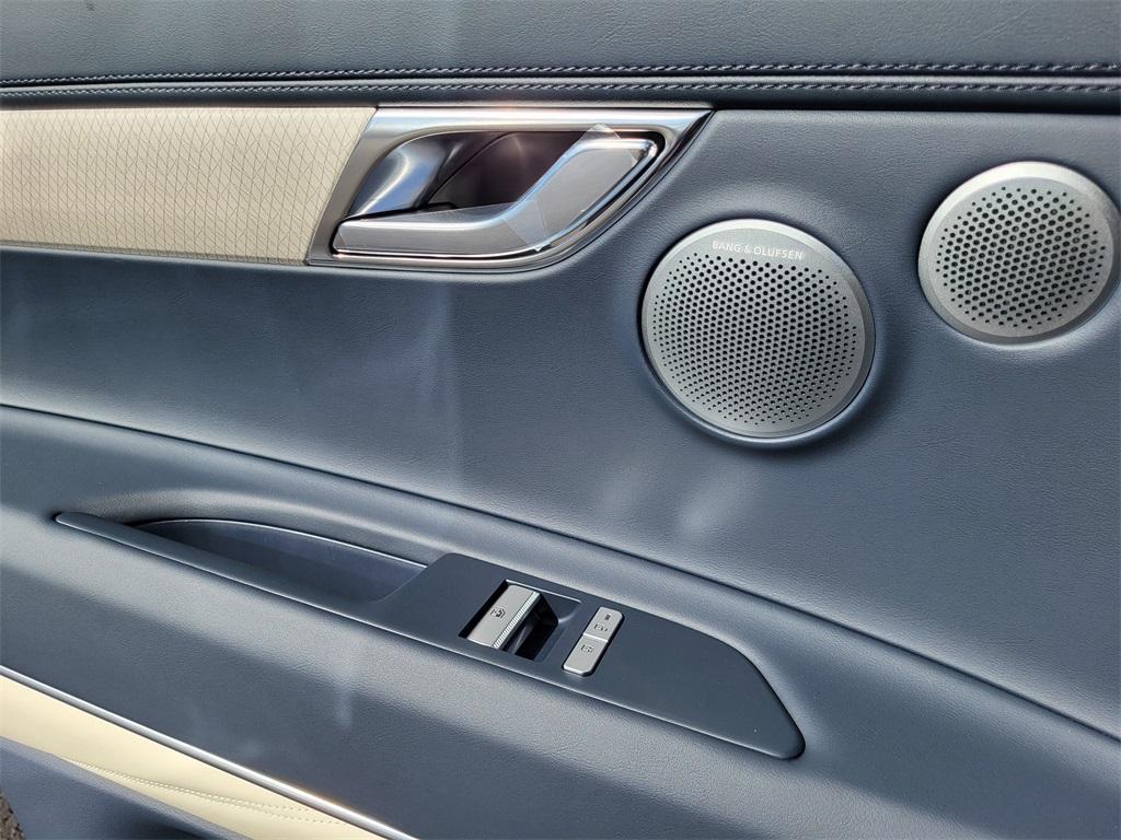 new 2026 Genesis GV80 car, priced at $85,889