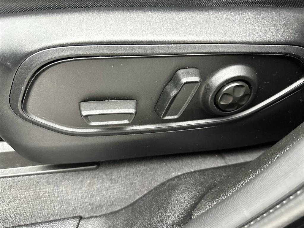 used 2021 Jeep Grand Cherokee L car, priced at $28,001