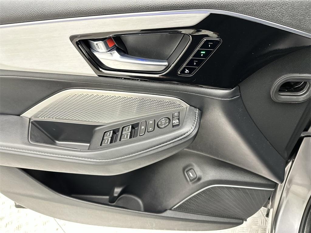 used 2023 Acura MDX car, priced at $41,799