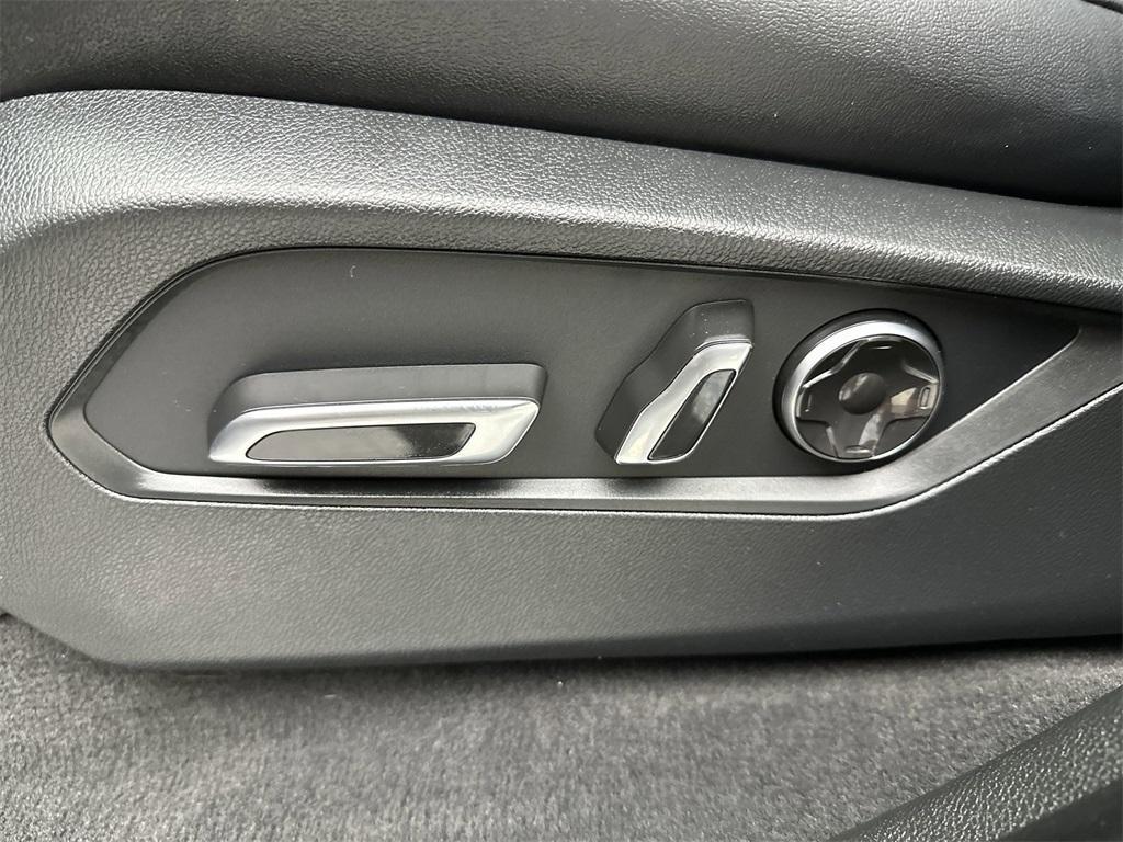 used 2023 Acura MDX car, priced at $41,799