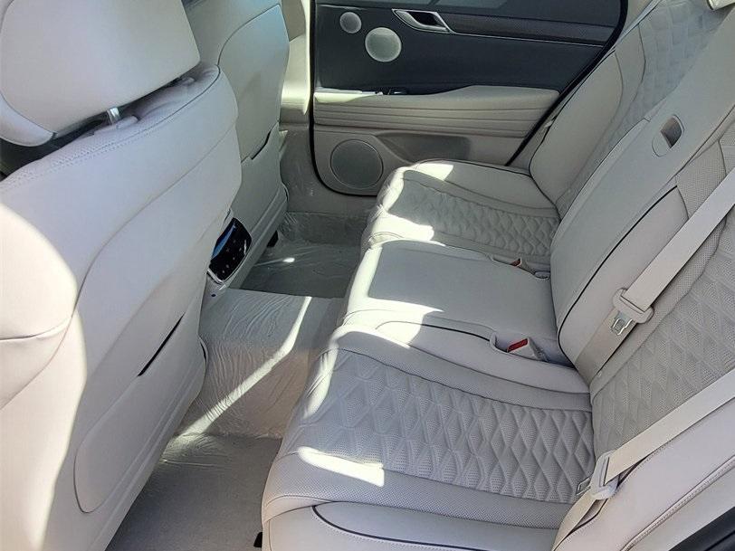 new 2025 Genesis G80 car, priced at $78,925